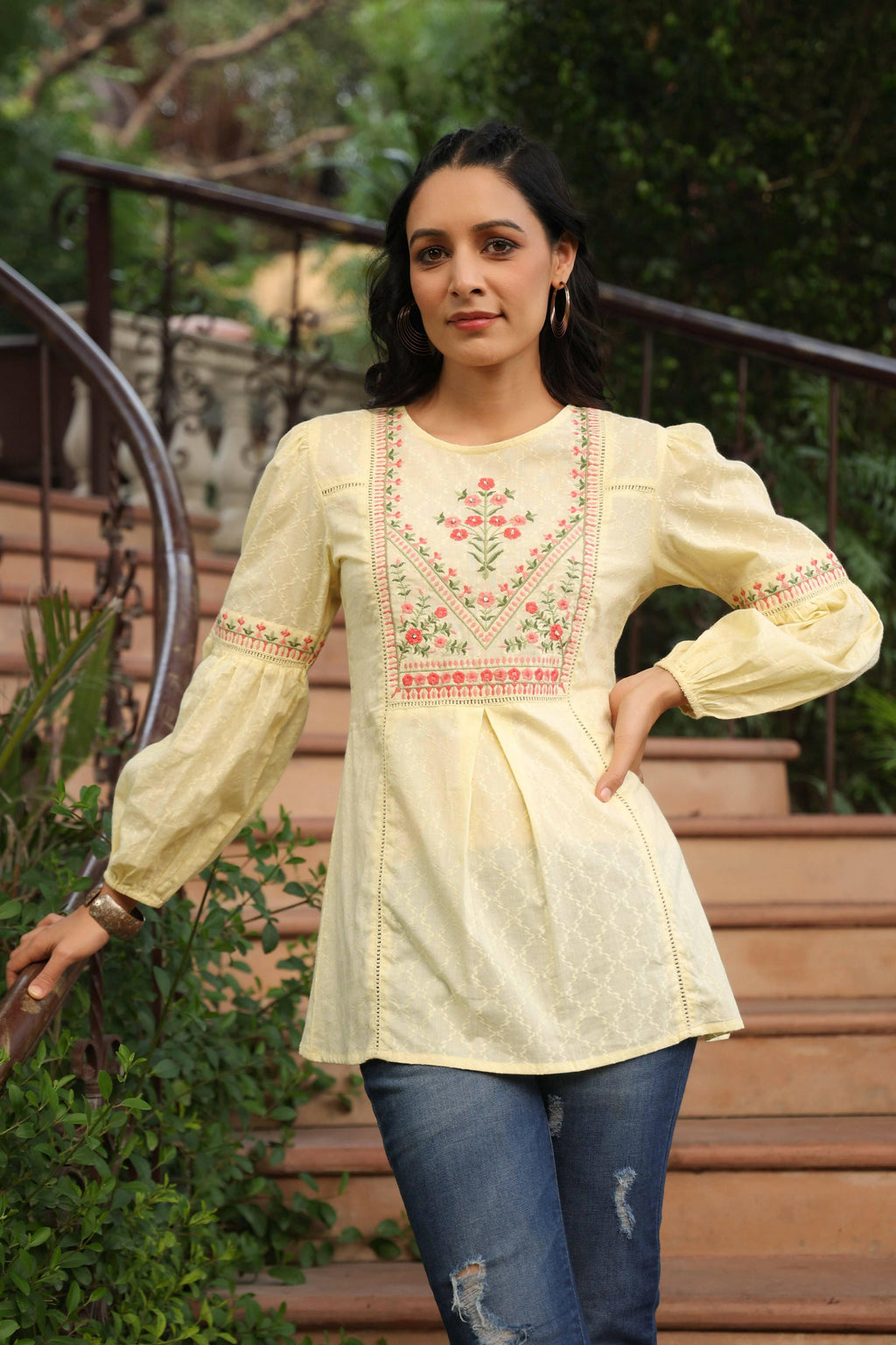 Juniper Women's Lemon Cotton Dobby Solid Embroidered Straight Tunic