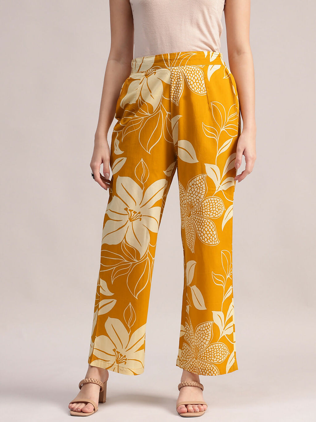 Aavyora Women's Mustard Yellow & White Floral Printed Cotton Co-Ord Set