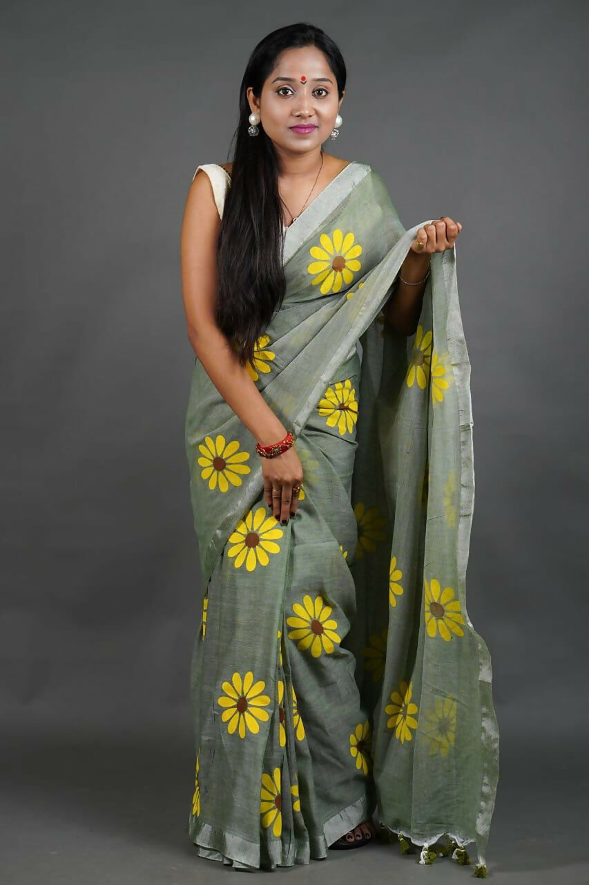 Exclusive Collection Light Pista Pure Cotton Saree With Sunflower Design
