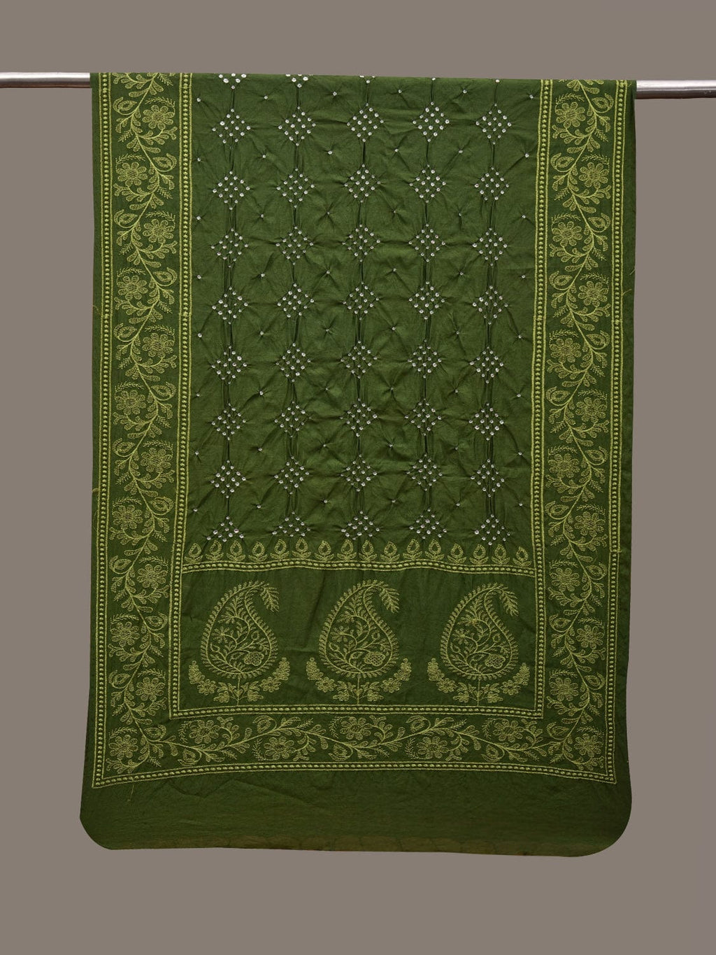 Green Bandhani Silk Handloom Stole with Mango Design - Global Threads