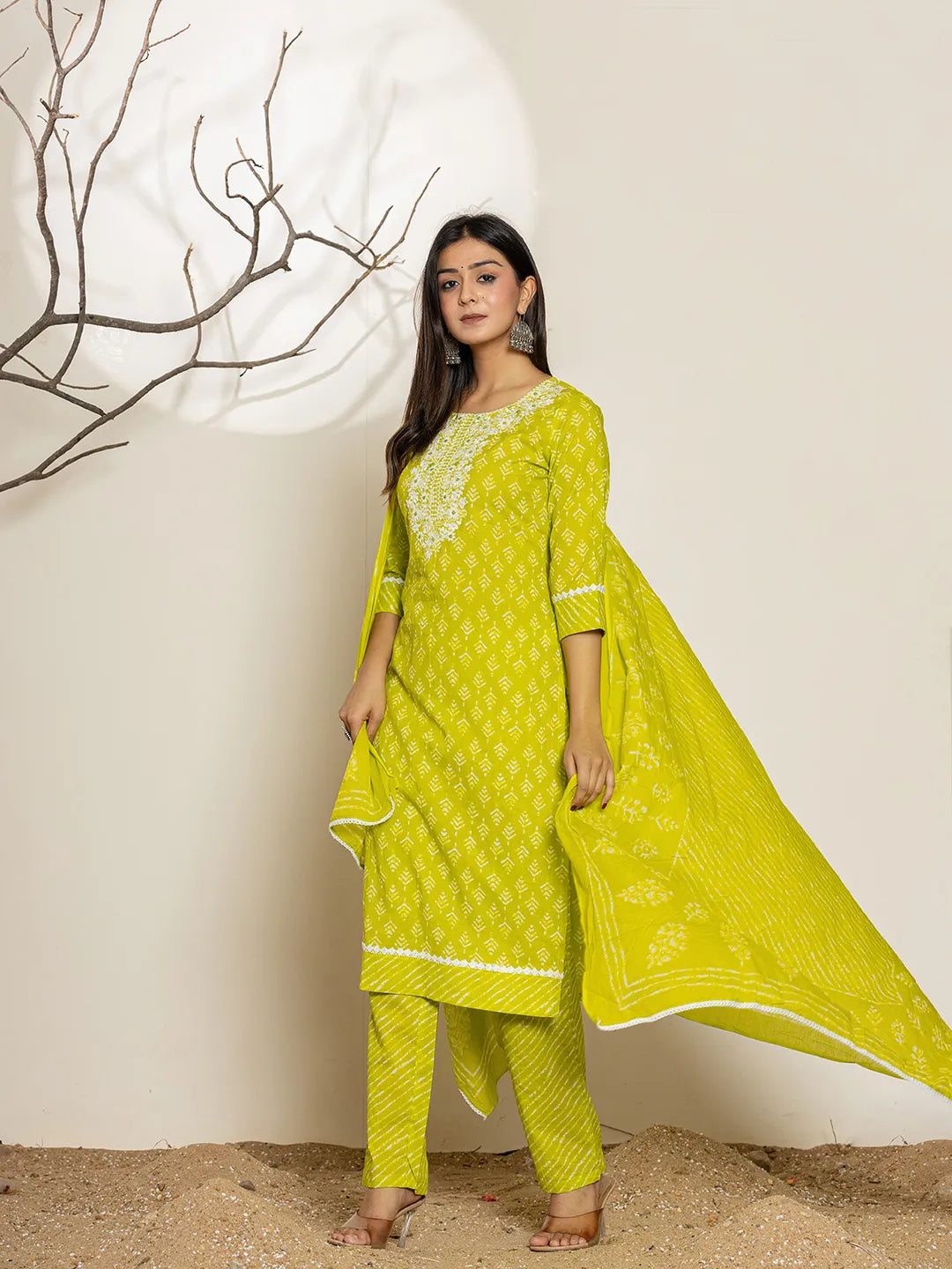 Yufta Green Ethnic Motifs Cotton Straight Kurta Dupatta Set