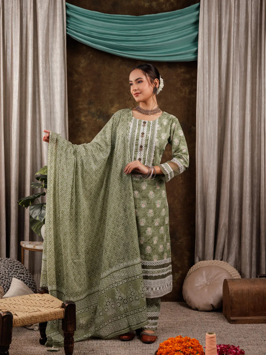 Yufta Green Ethnic Motifs Pure Cotton Kurta Dupatta Set With Lace Detailing