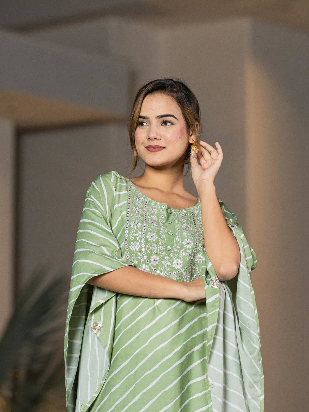 Yufta Green Leheriya Embroidered Kaftan Kurta Set