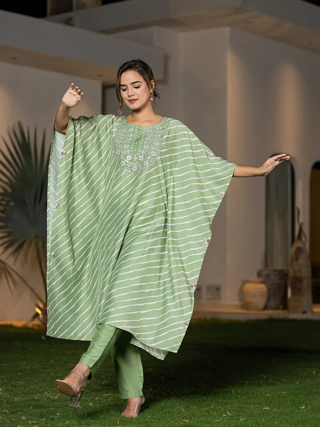 Yufta Green Leheriya Embroidered Kaftan Kurta Set