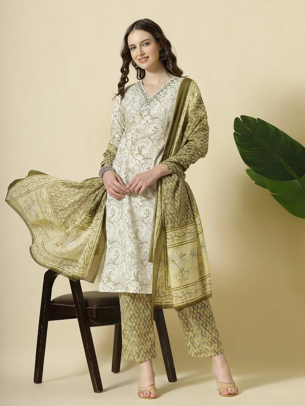 Yufta Green Pure Cotton Paisley Thread Work Kurta Dupatta Pant Set