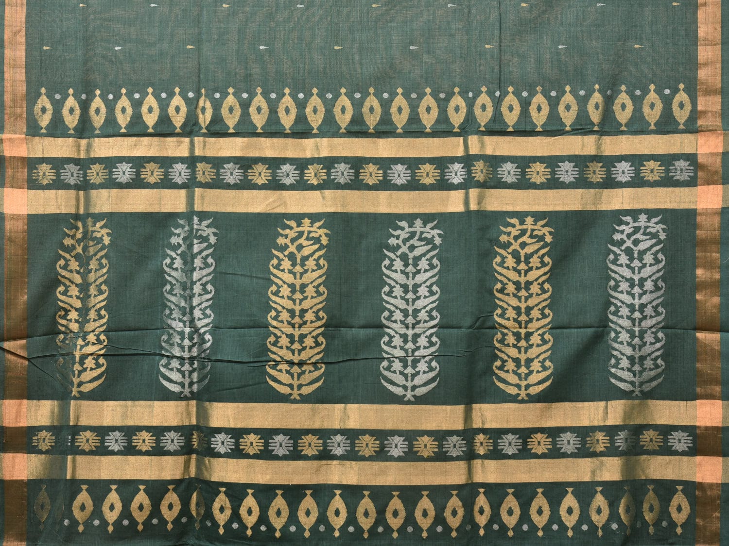 Green Uppada Cotton Handloom Saree with Karpur Pallu Design - Global Threads