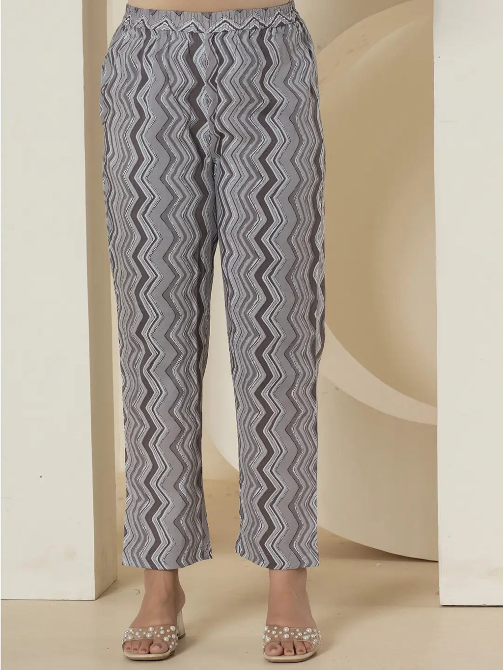 Yufta Grey Cotton Ethnic Motifs Kurta Dupatta Set