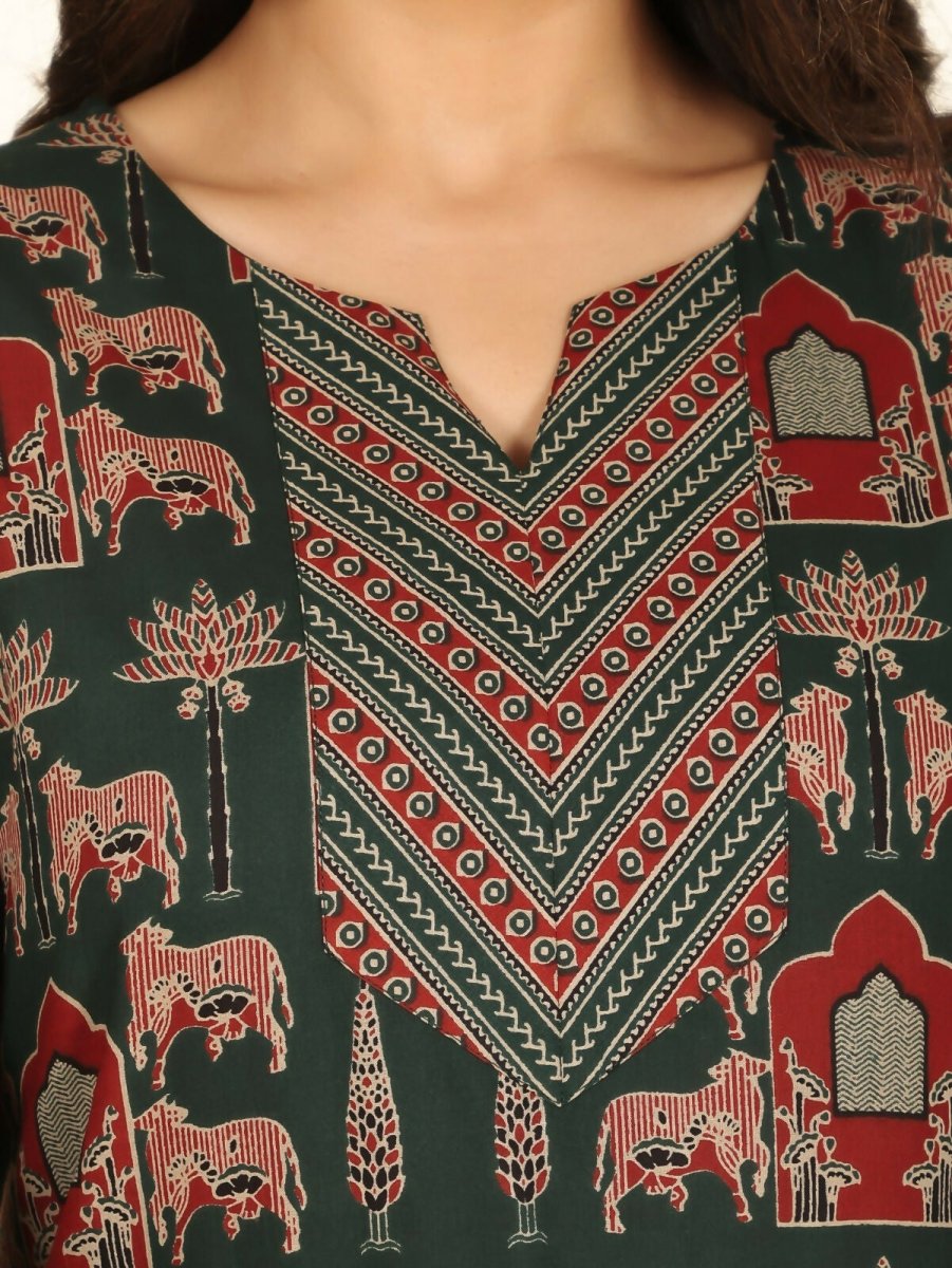 Aramya Green Soft Cotton Abstract Straight Kurta for Women