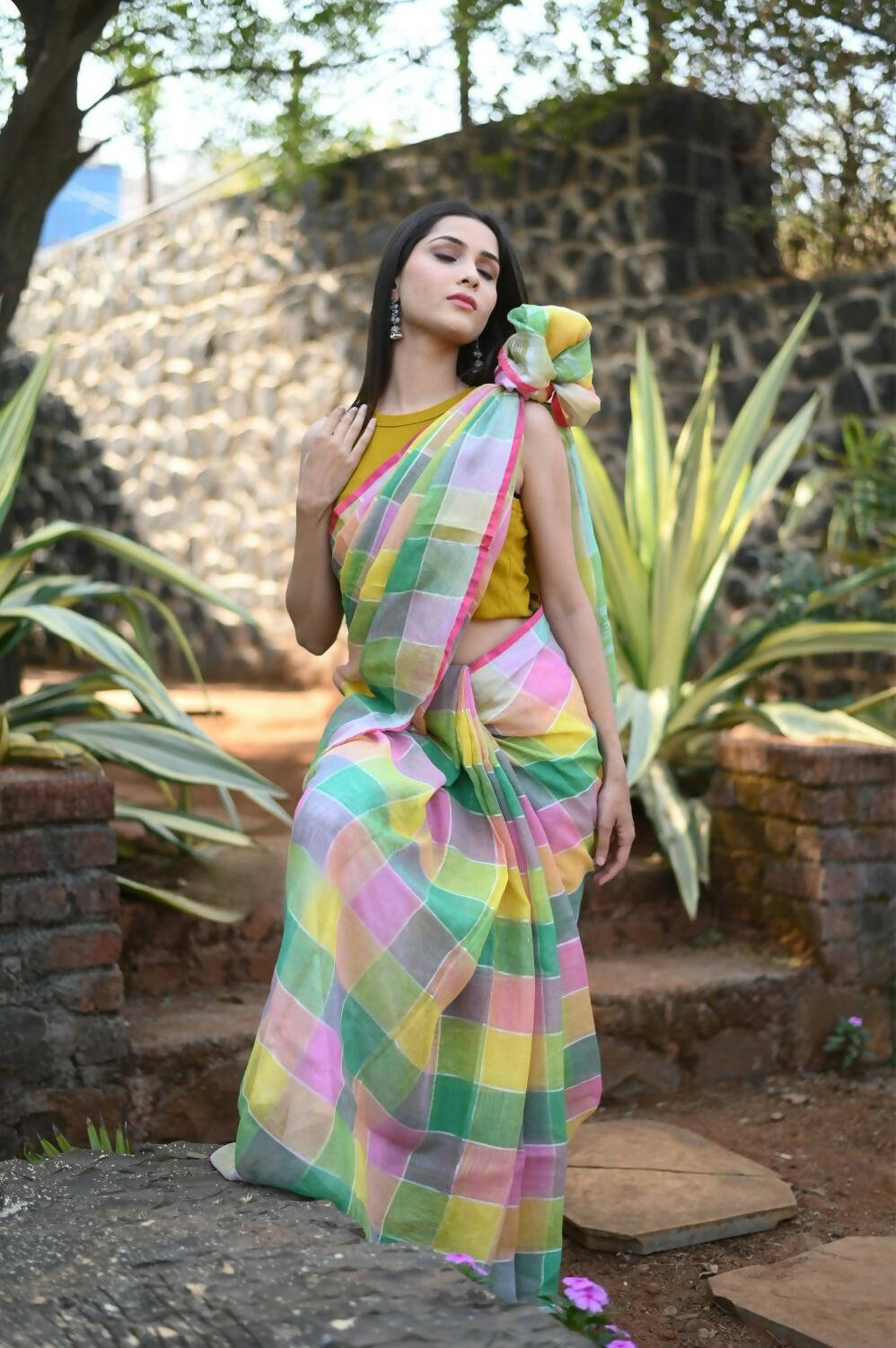 Very Much Indian Pure Linen Saree With Sleek Border And Exclusive Design - Beige
