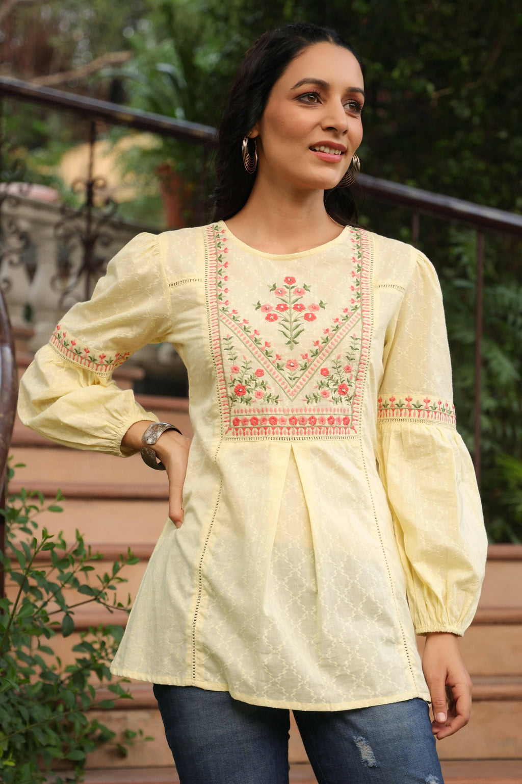 Juniper Women's Lemon Cotton Dobby Solid Embroidered Straight Tunic