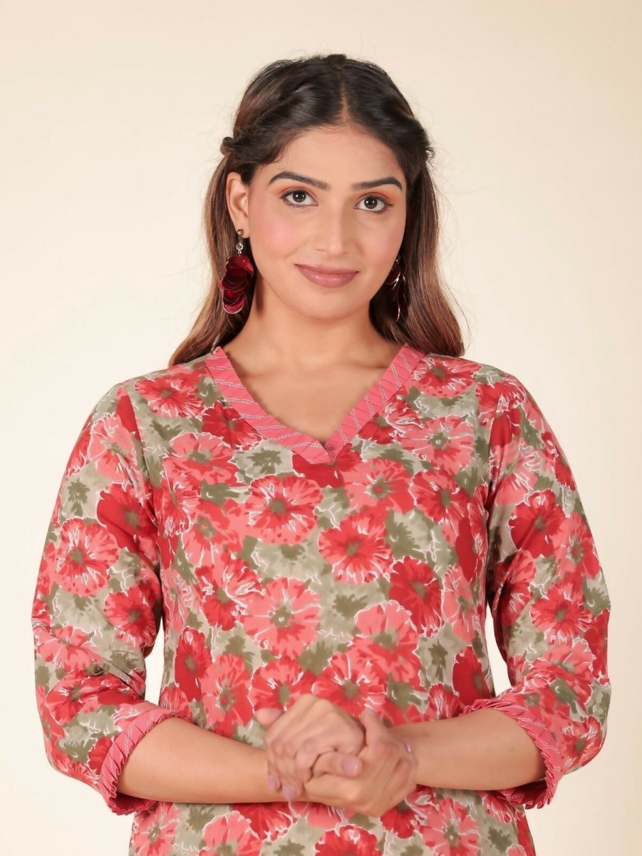 Aramya Red Soft Cotton Floral Print Panelled Kurta Set for Women