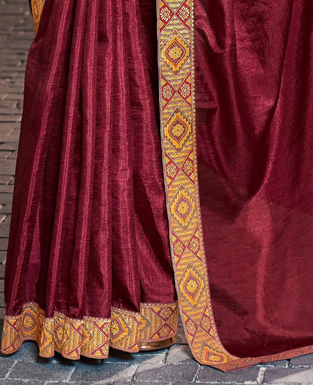 Dark Maroon Solid Vichitra Saree With Unstitched Blouse Piece - Selena
