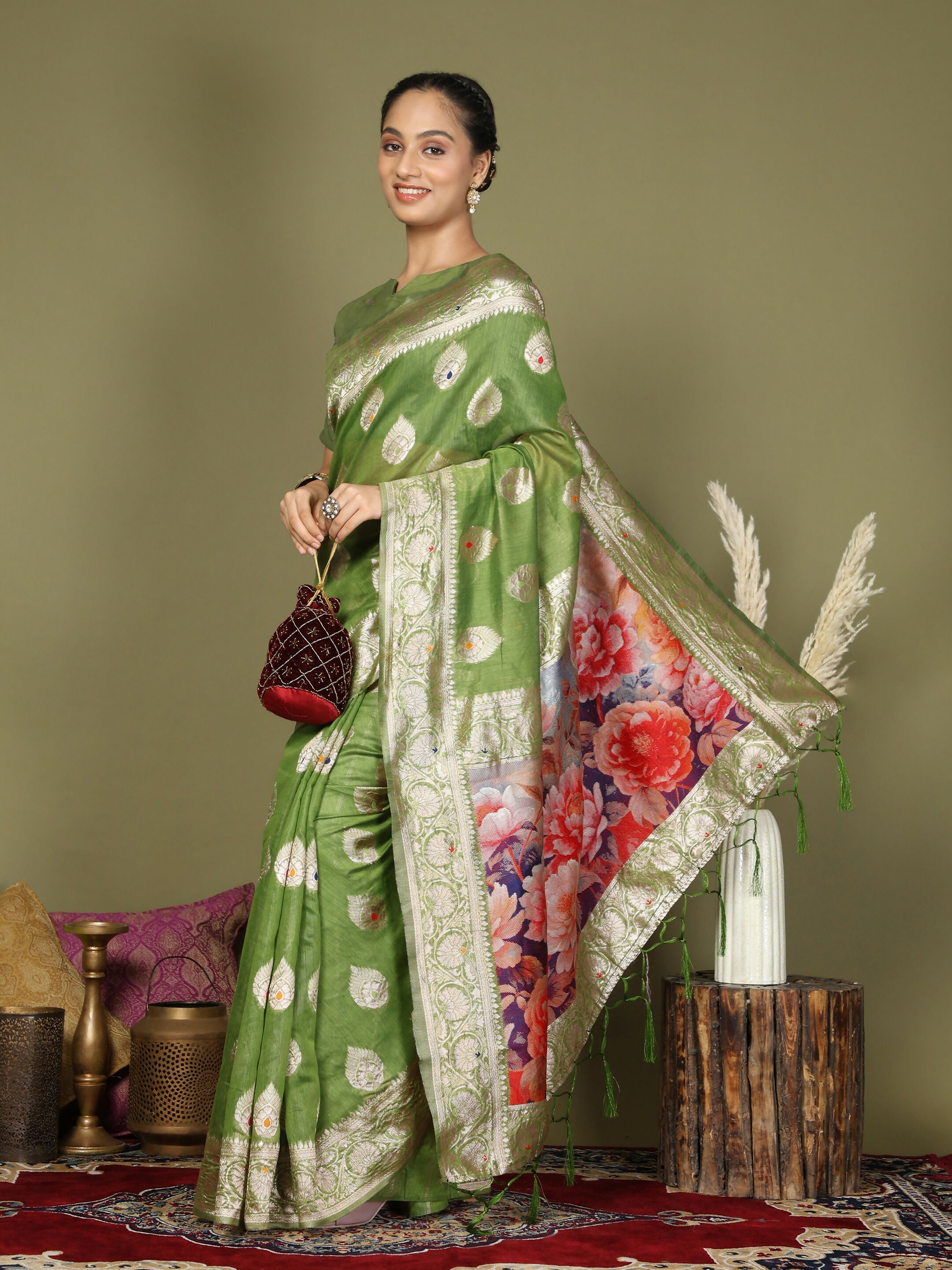 Shree Shyam Fashion Linen Cotton Green Saree