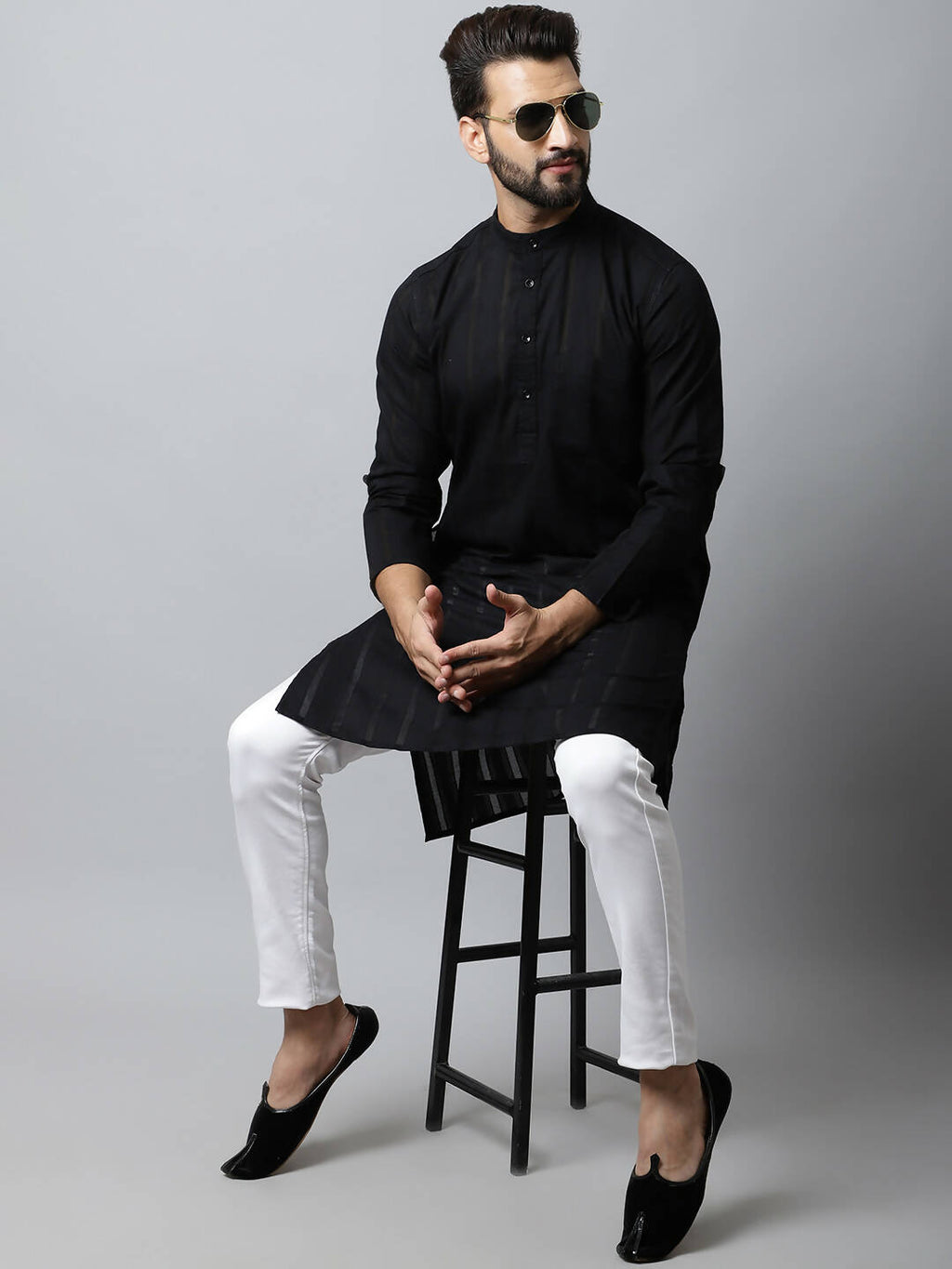 Even Apparels Black Color Pure Cotton Men's Kurta With Band Collar (STR1188)