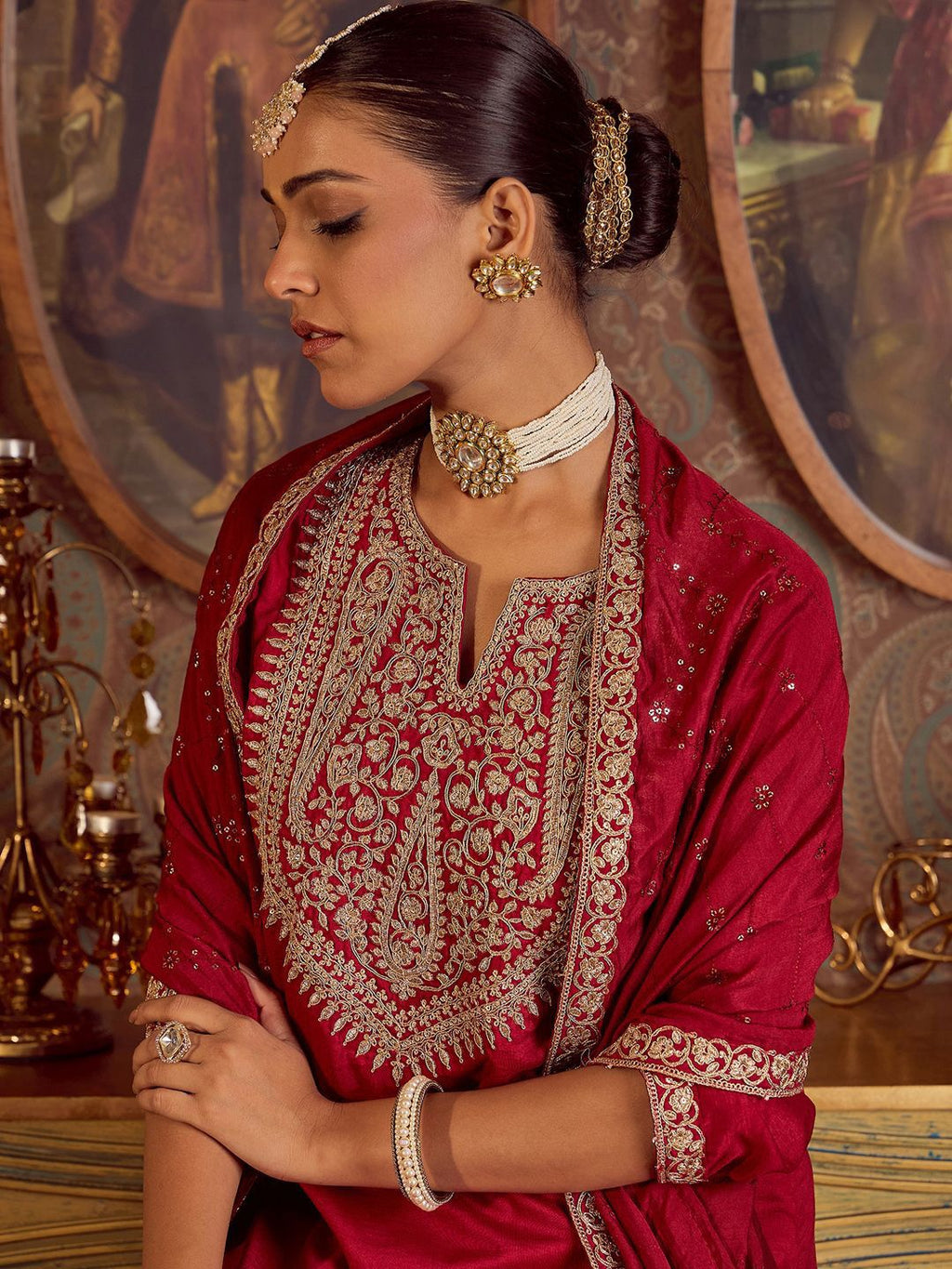 Indo Era Ethnic Floral Embroidered Zari Work Detail Regular Sleeves Round Neck Kurta Set