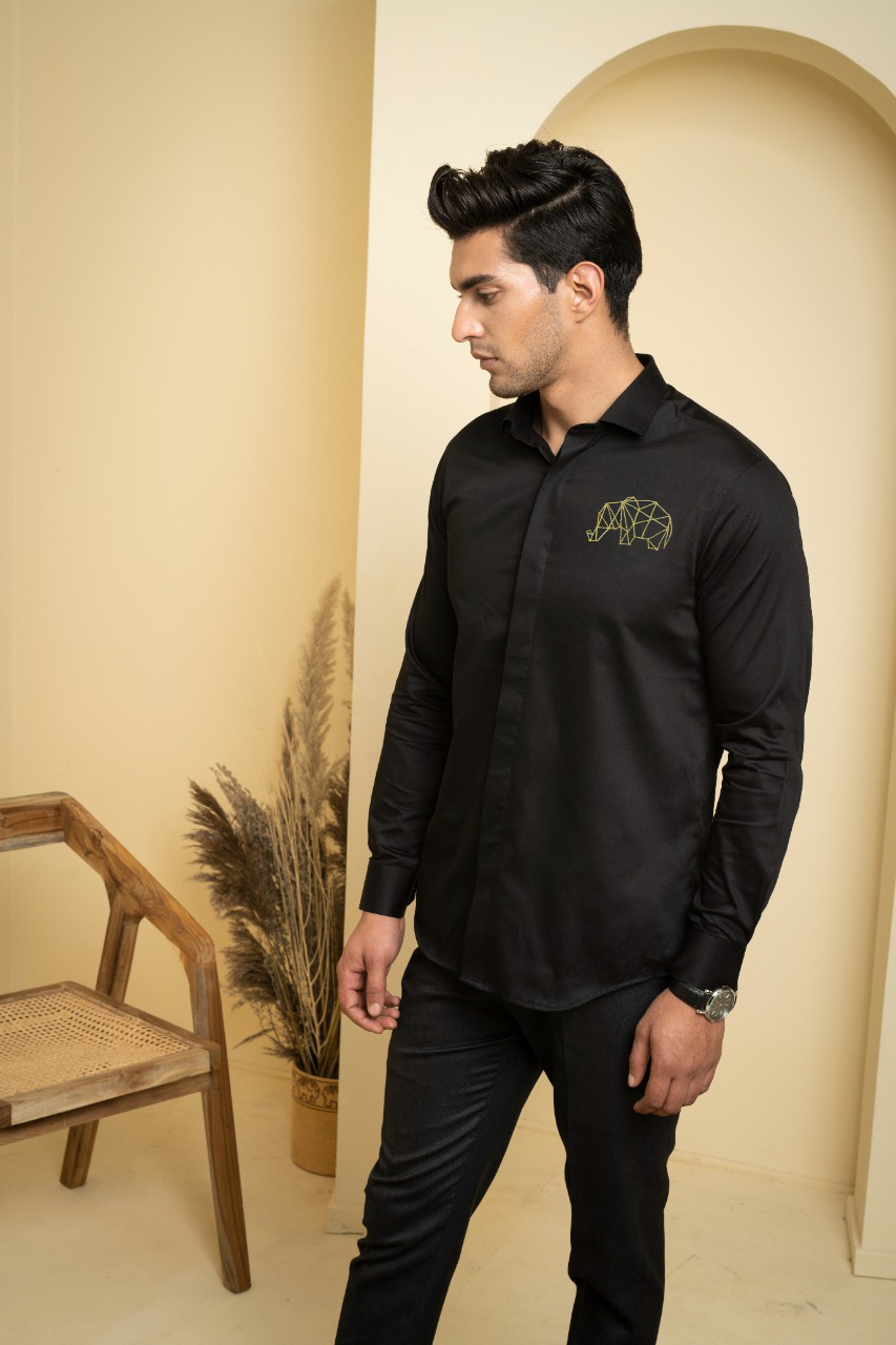 Perto Elephant Shirt by Hilo Design