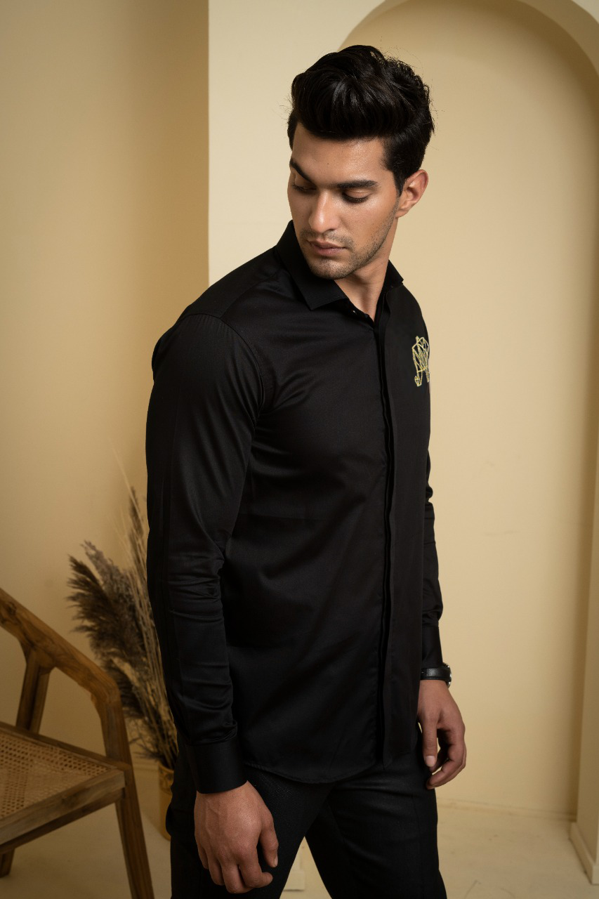 Perto Elephant Shirt by Hilo Design