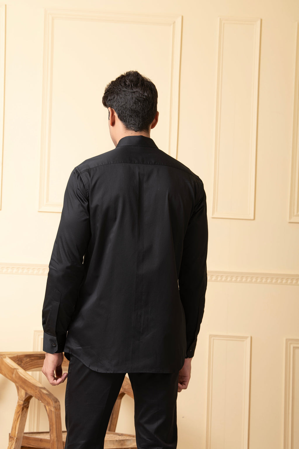 Flower Embroidery Shirt by Hilo Design