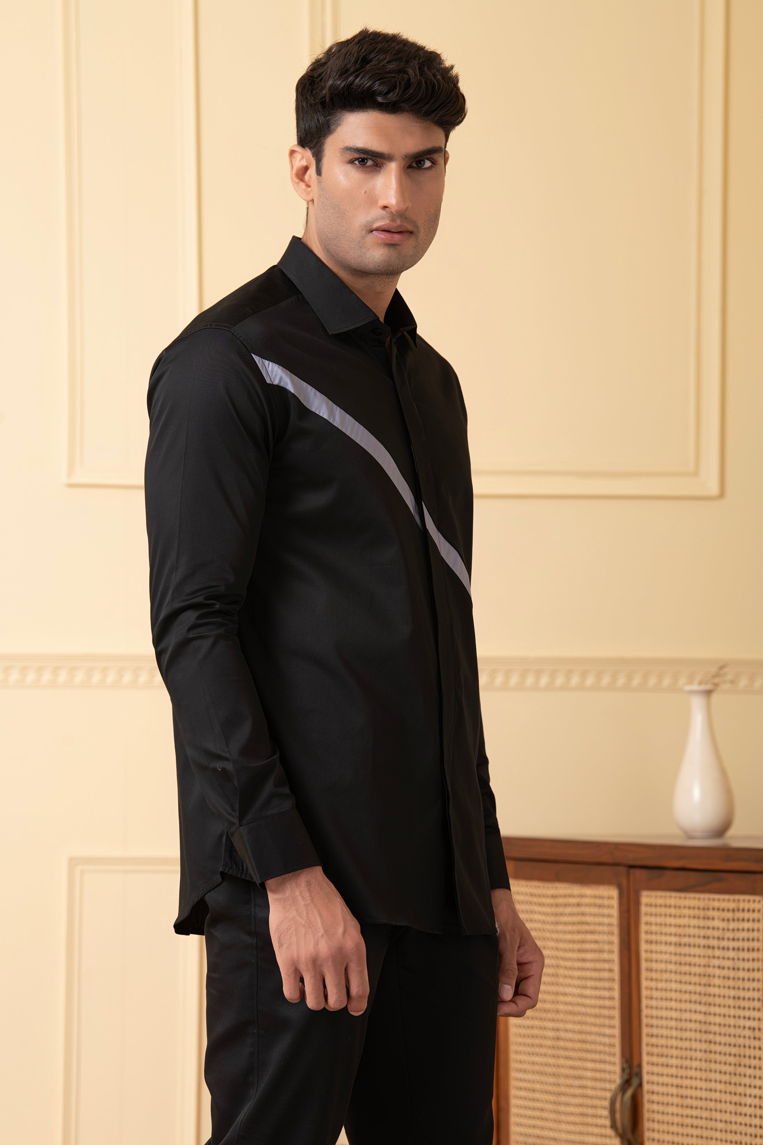 Black Shirt With V-Shaped Grey Strip by Hilo Design