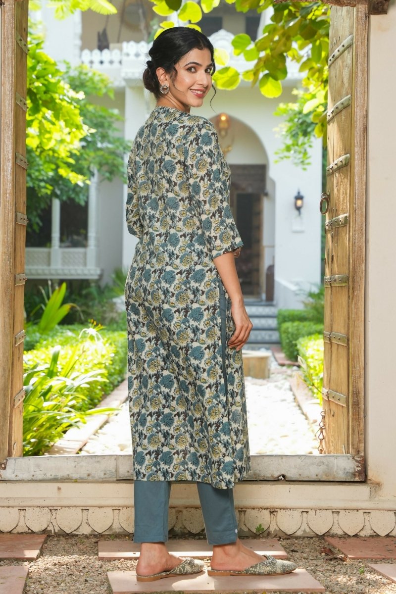 Aramya Straight Soft Cotton Floral Print Women's Kurta Set - Grey