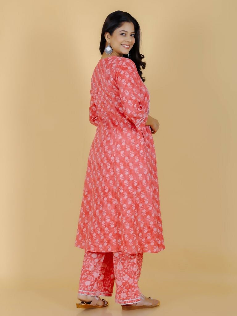 Aramya Pink Kantha Cotton Floral Print Panelled Kurta Set for Women