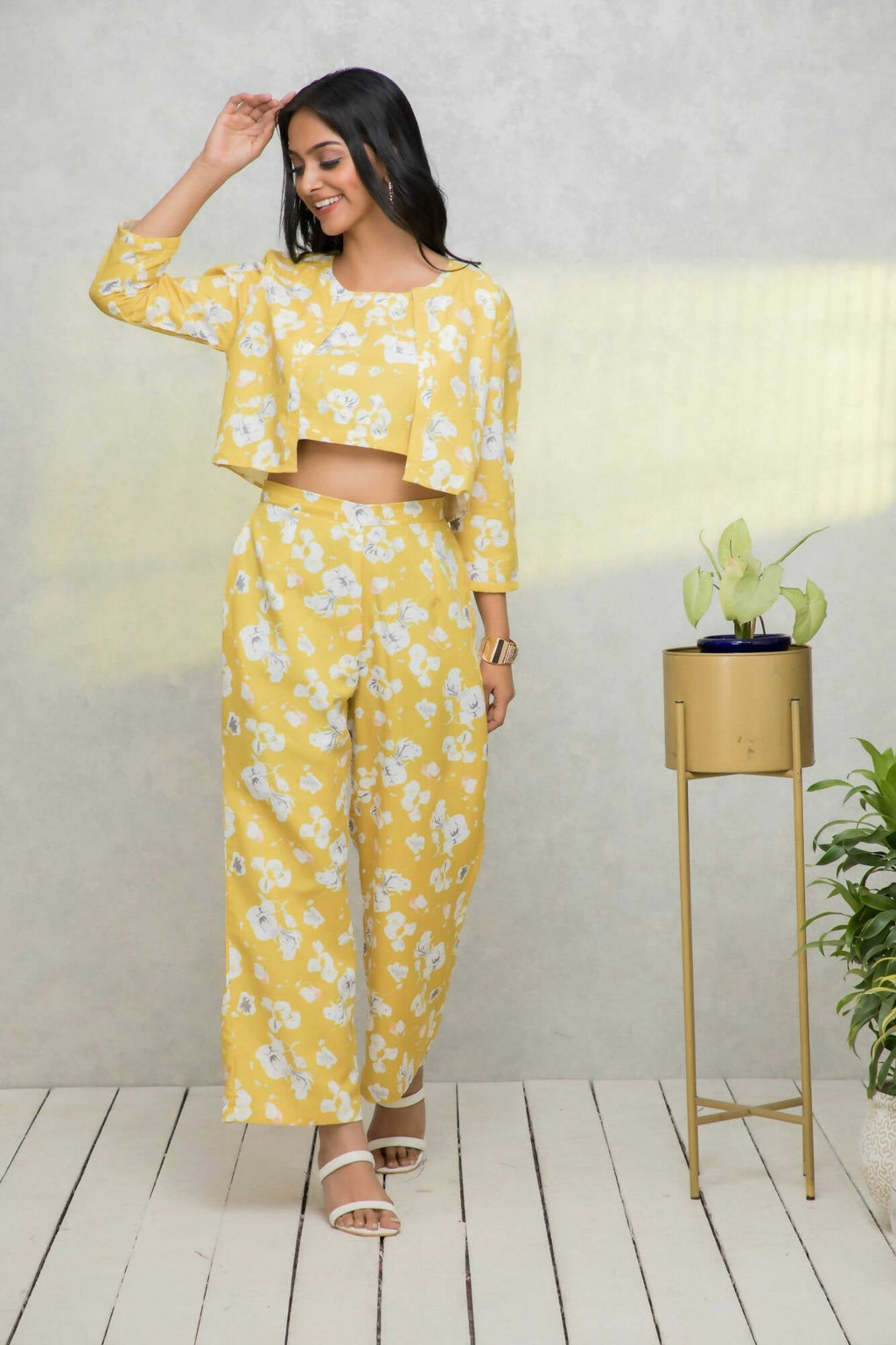 Myshka Women Yellow Printed Pastels Co-Ords