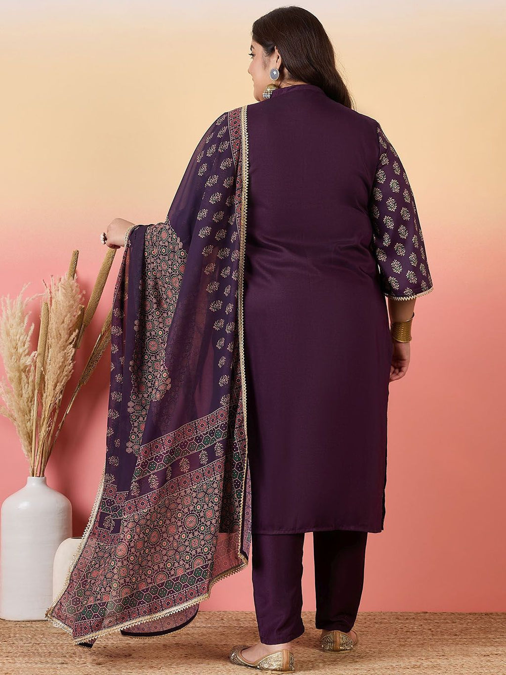 Sztori Women Floral Printed Regular Kurta with Trousers & With Dupatta