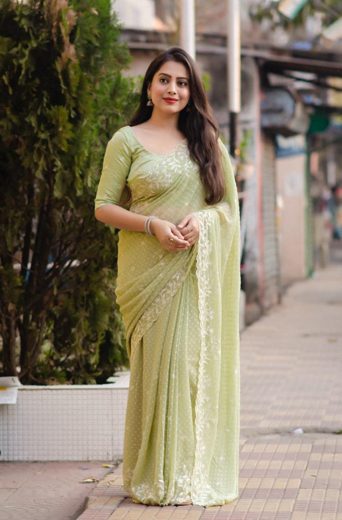 Green Pure Chiffon Woven Design Saree with Unstitched Blouse - A2M