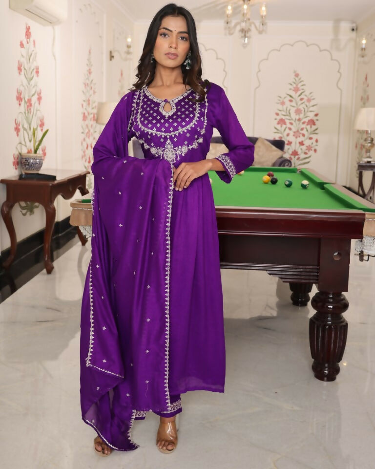 Jyoti Fashion Women's Purple Soft Silk Embroidered Designer Kurta Set