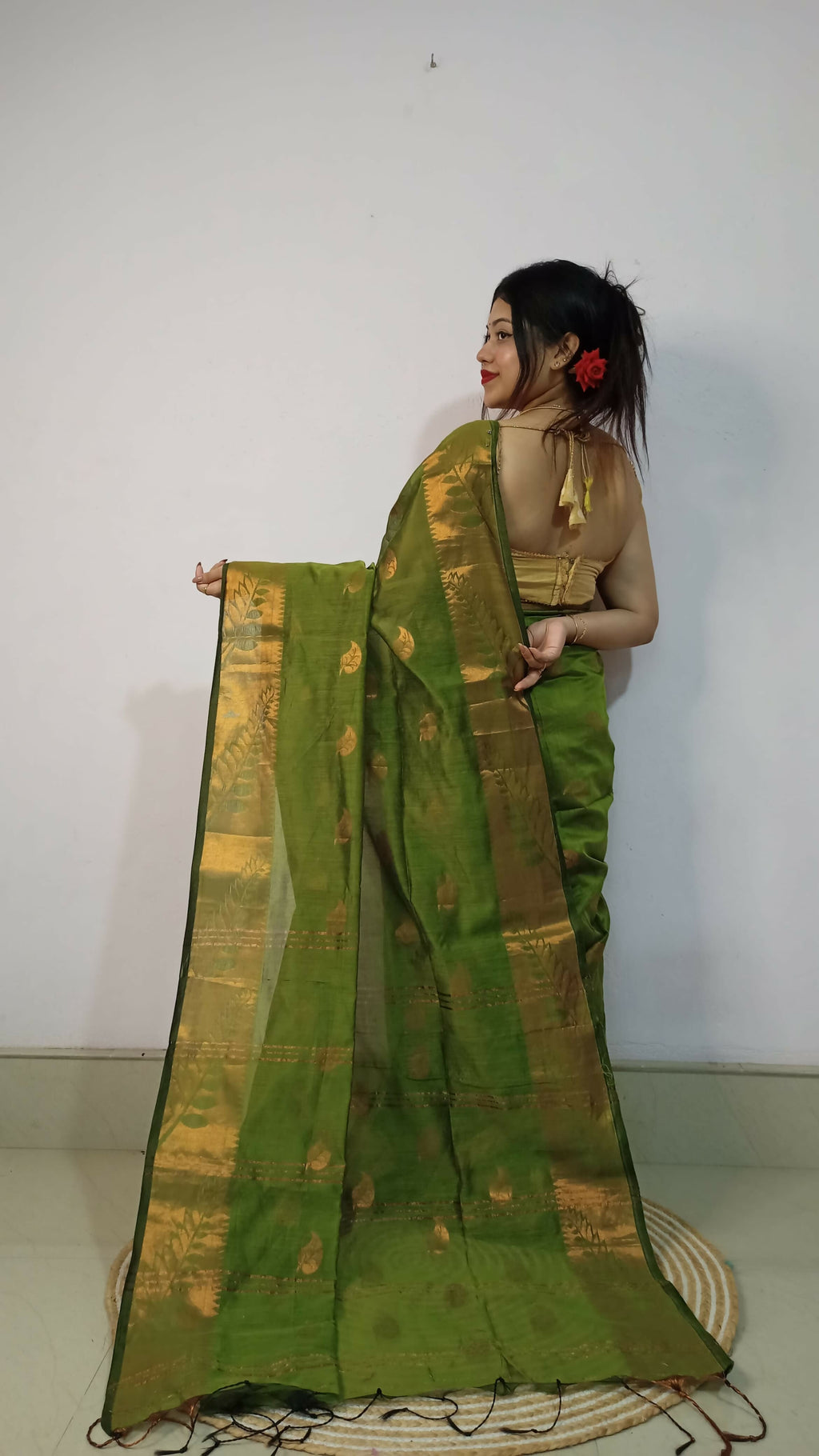 Exclusive Collection Beautiful Olive Green Cotton Silk Woven Handloom Saree With Running Blouse Piece