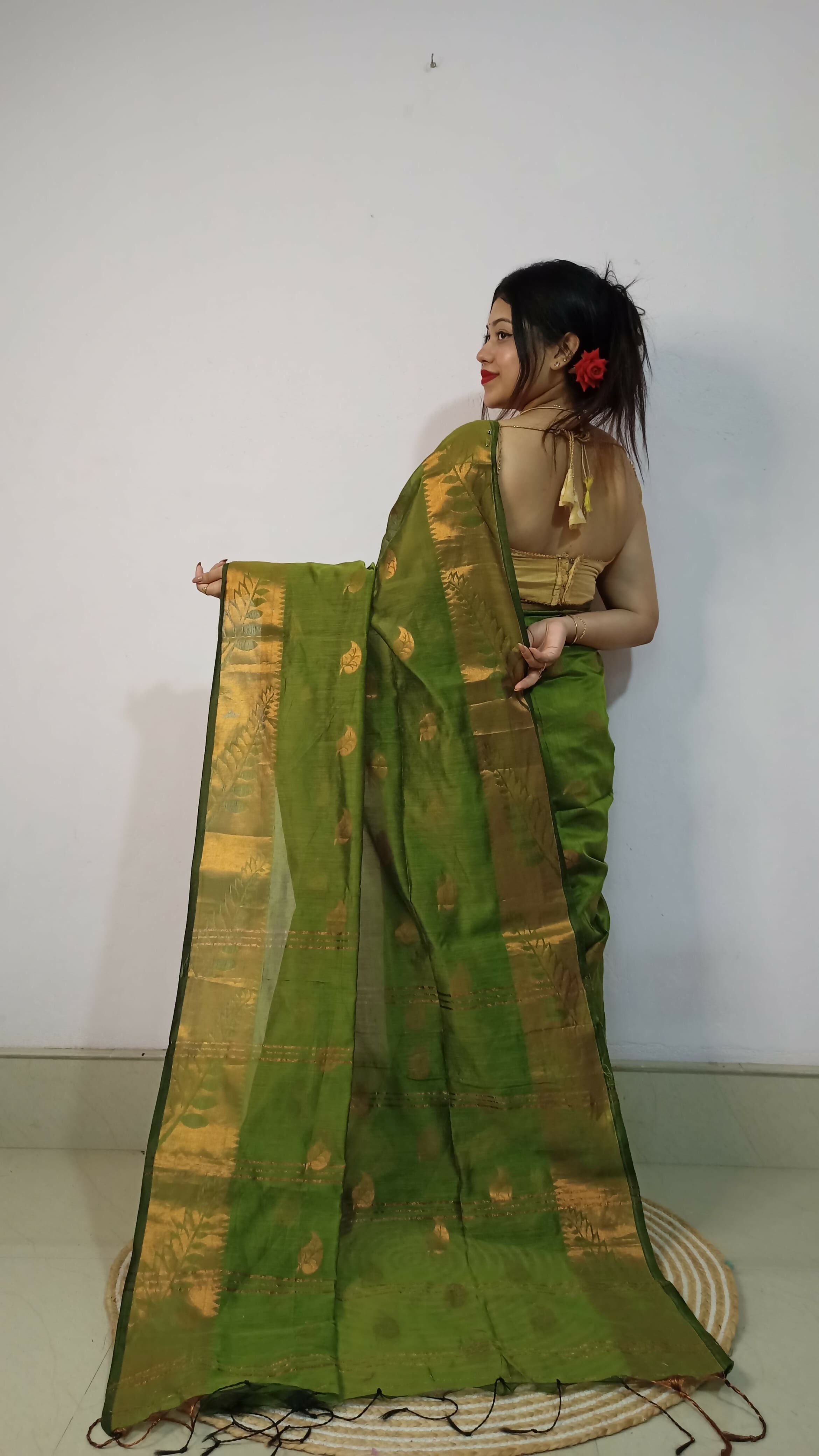 Exclusive Collection Beautiful Olive Green Cotton Silk Woven Handloom Saree With Running Blouse Piece