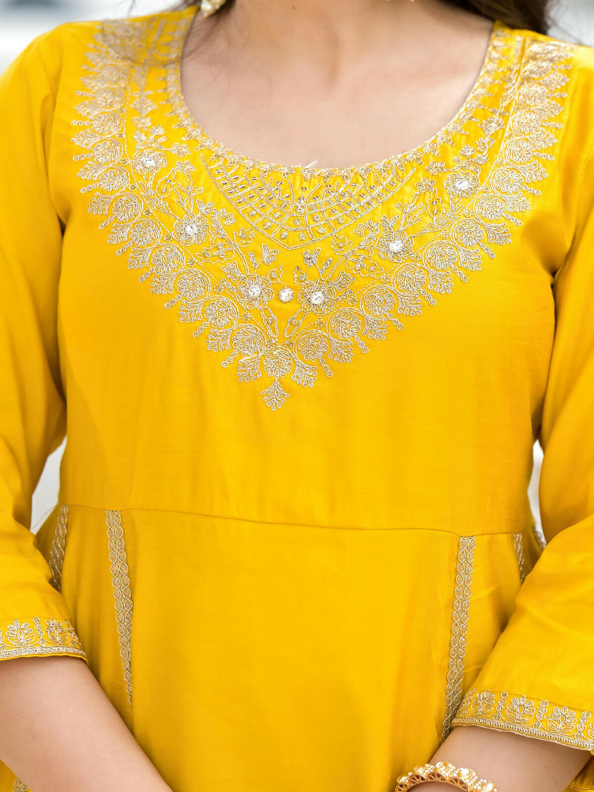 Juniper Women's Mustard Solid Viscose Kurta & Pant Set With Zari & Mirror Work
