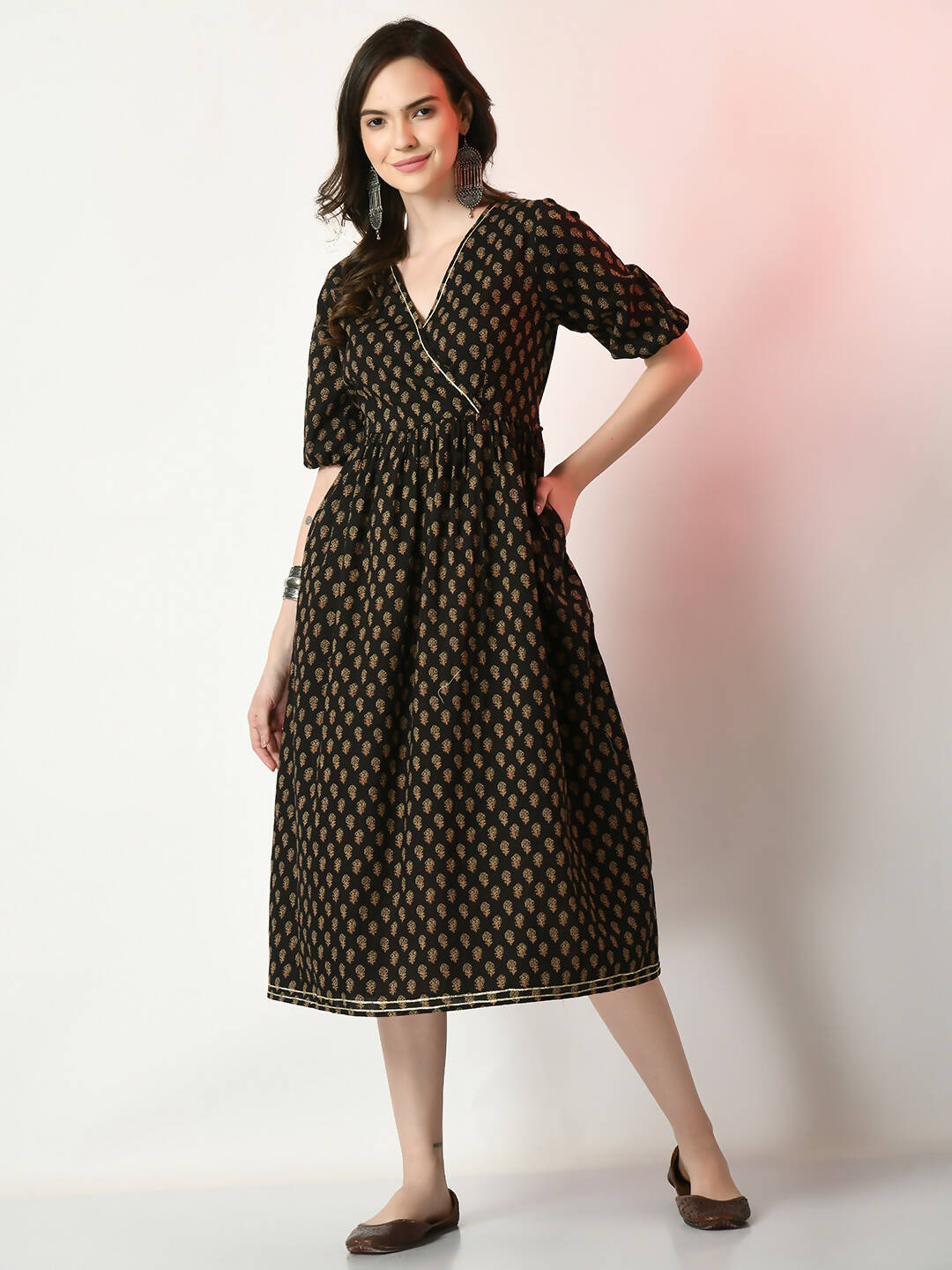 Myshka Women's Black Floral Printed Empire Dress