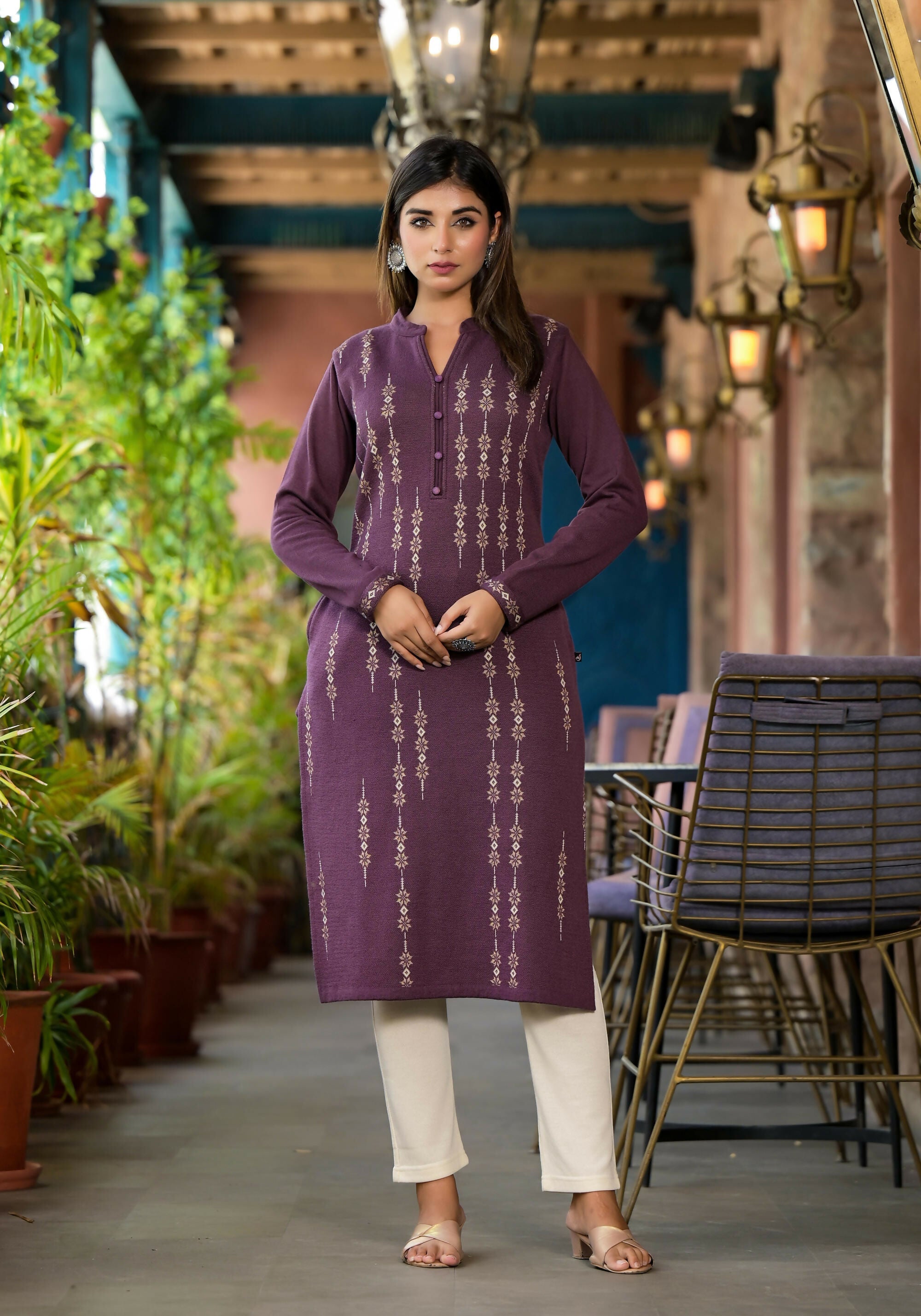 Juniper Women's Violet Ethnic Motif Printed Polycotton Kurta