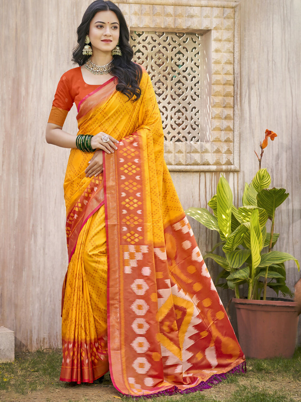 Shree Shyam Fashion Pochampalli Silk Yellow Saree