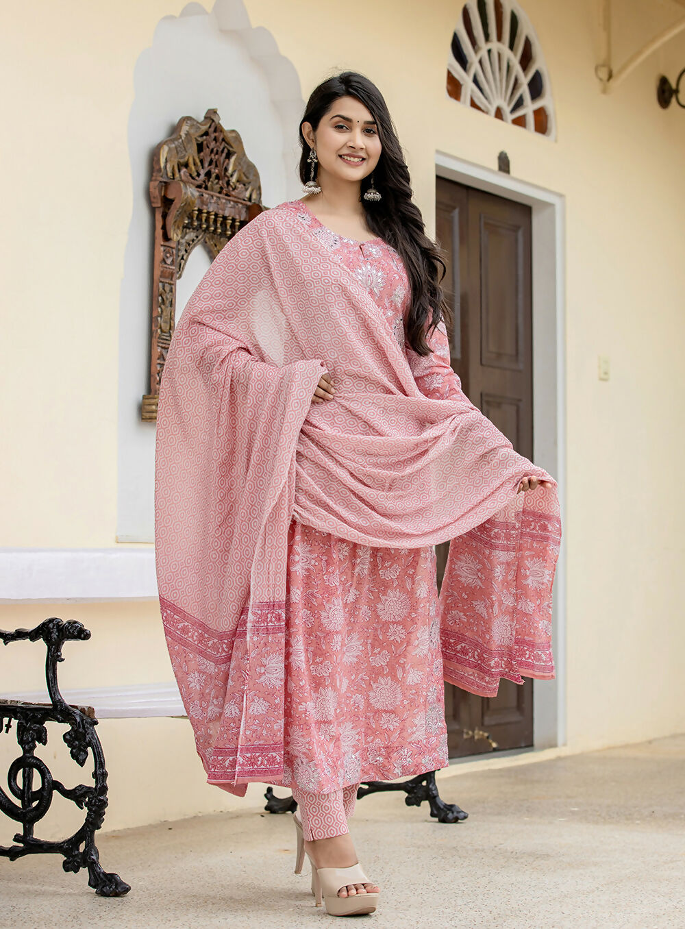 Kaajh Women's Pink Floral Print Cotton Kurta Pant With Dupatta Set