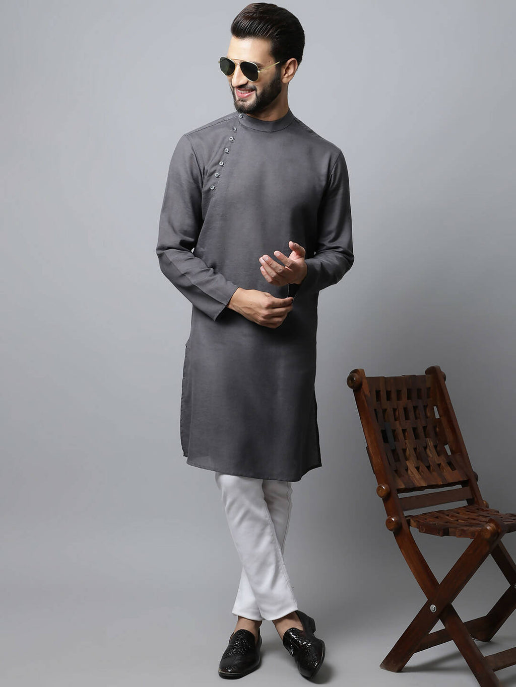 Even Apparels Grey Color Pure Cotton Men's Kurta With Side Placket (SLD1202)