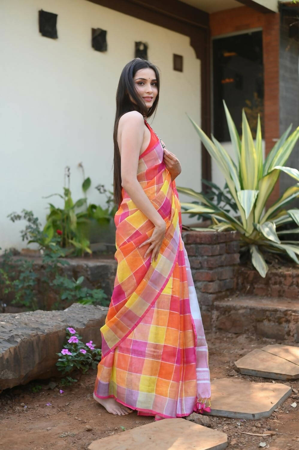 Very Much Indian Pure Linen Saree With Sleek Border And Exclusive Design - Yellow