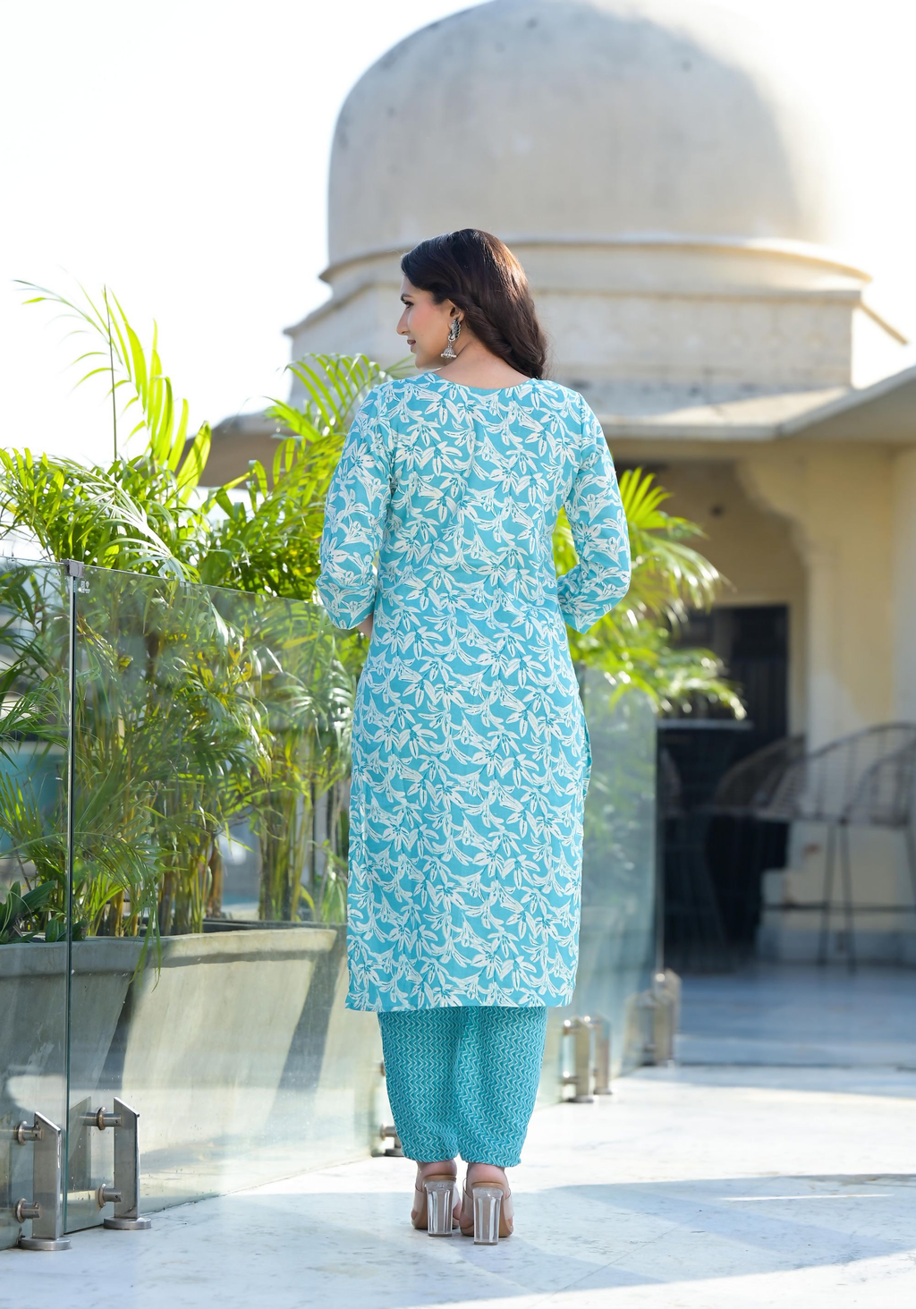 Juniper Women's Sky Blue Floral Printed Cotton Kurta Set With Thread & Mirror Work