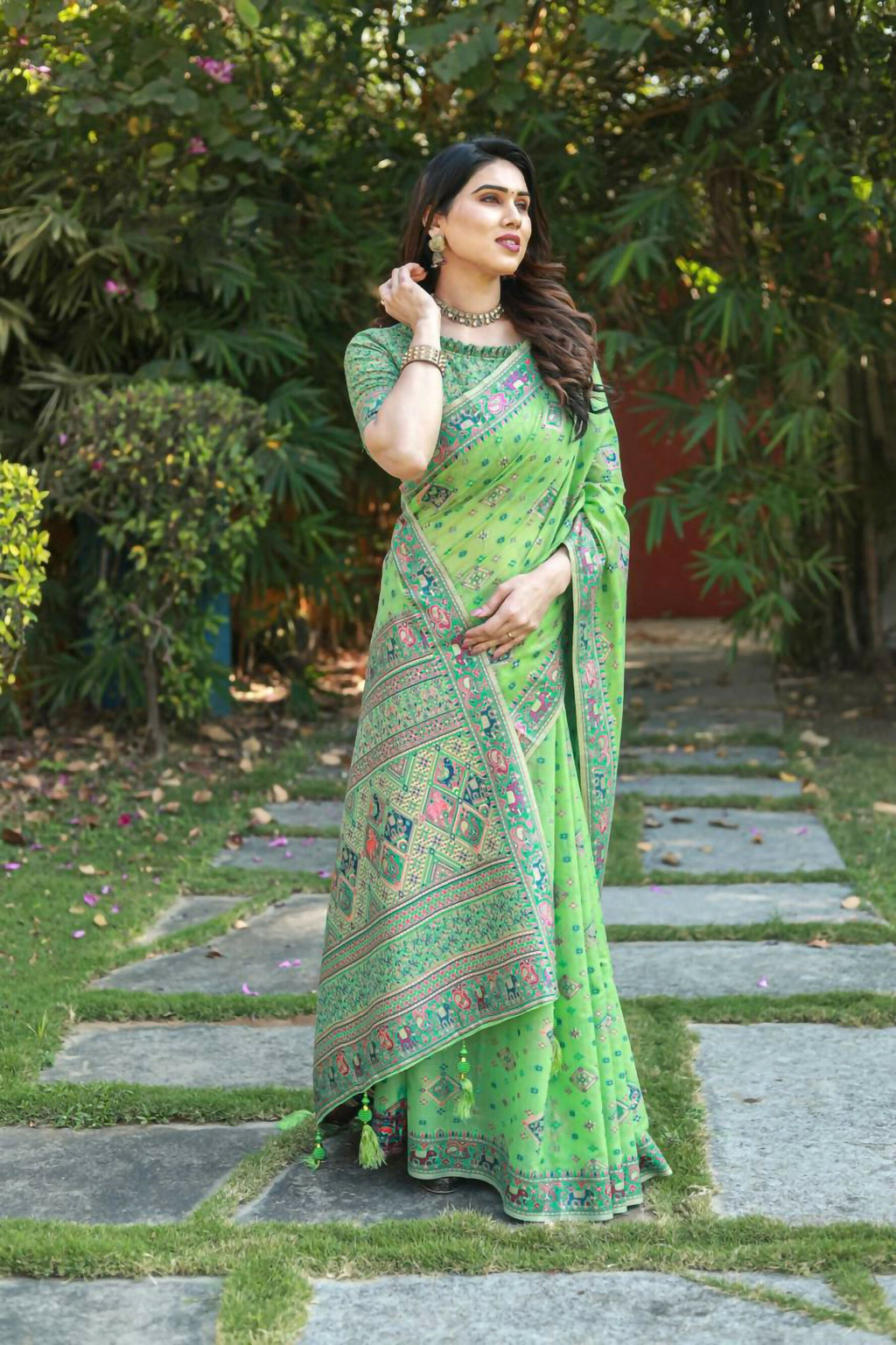 Vastranavya Luxury and Beautiful Soft, Smooth, Flowing Original Pashmina Soft Cotton Saree with Matching Blouse Fabric - Pista