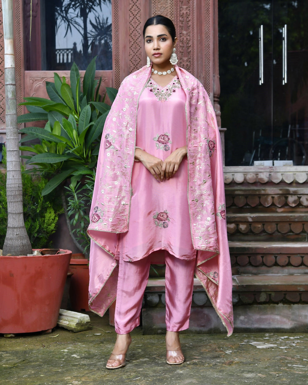 Vaasva Women's Tissue Silk Emboidered Suit Set With Solid Pant & Solid Embroidered Dupatta