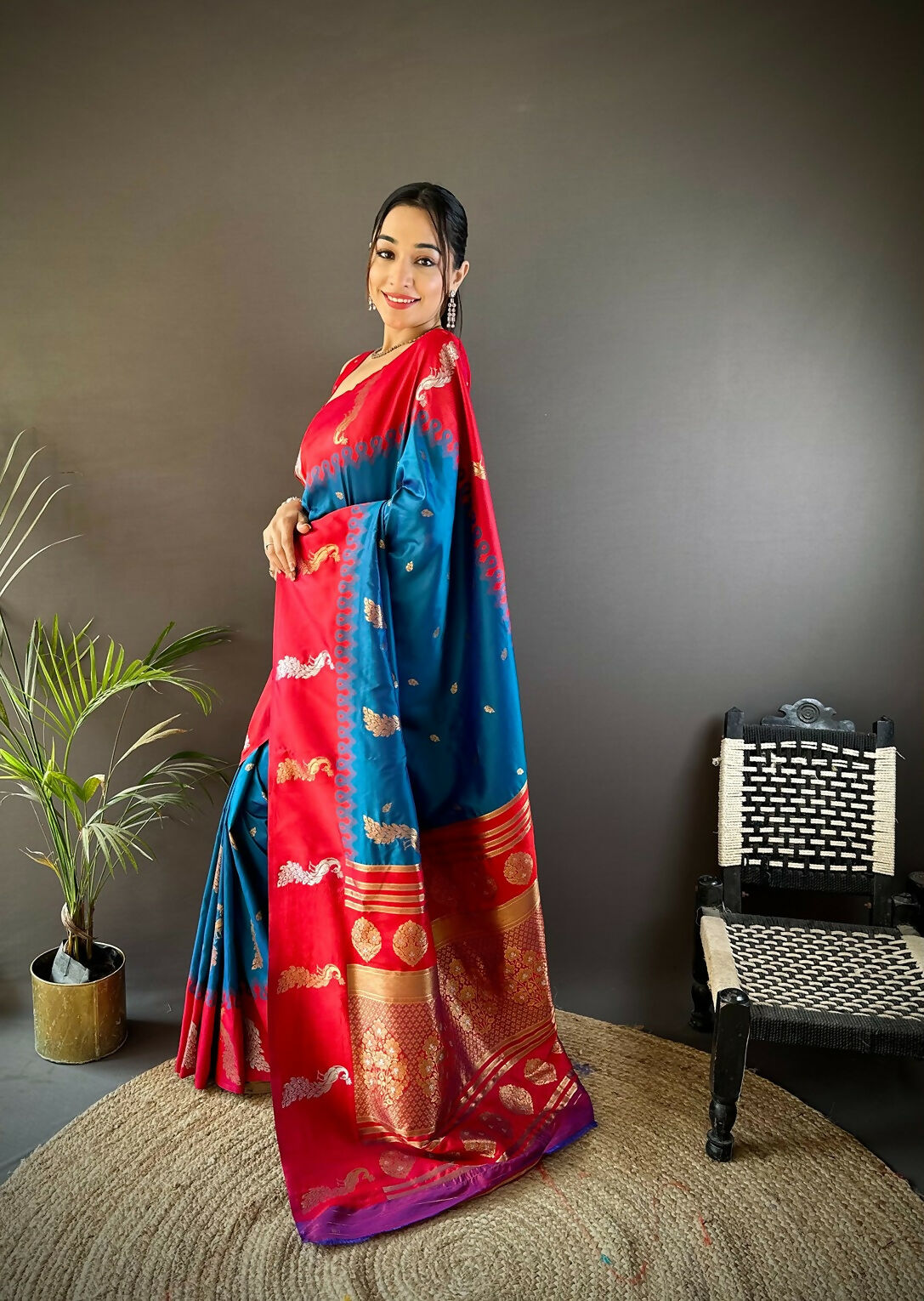 Joban Fashion Red Peacock,Butti Banarasi Silk Sarees