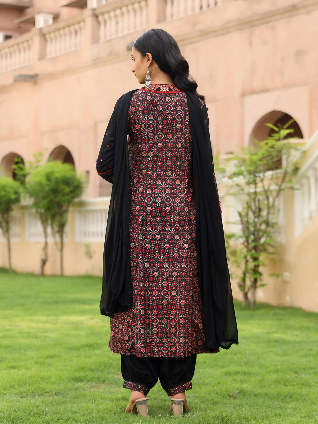 Juniper Women's The Mahautsavam Black Ethnic Motif Printed Muslin Kurta Pant And Dupatta With Thread & Mirror Work