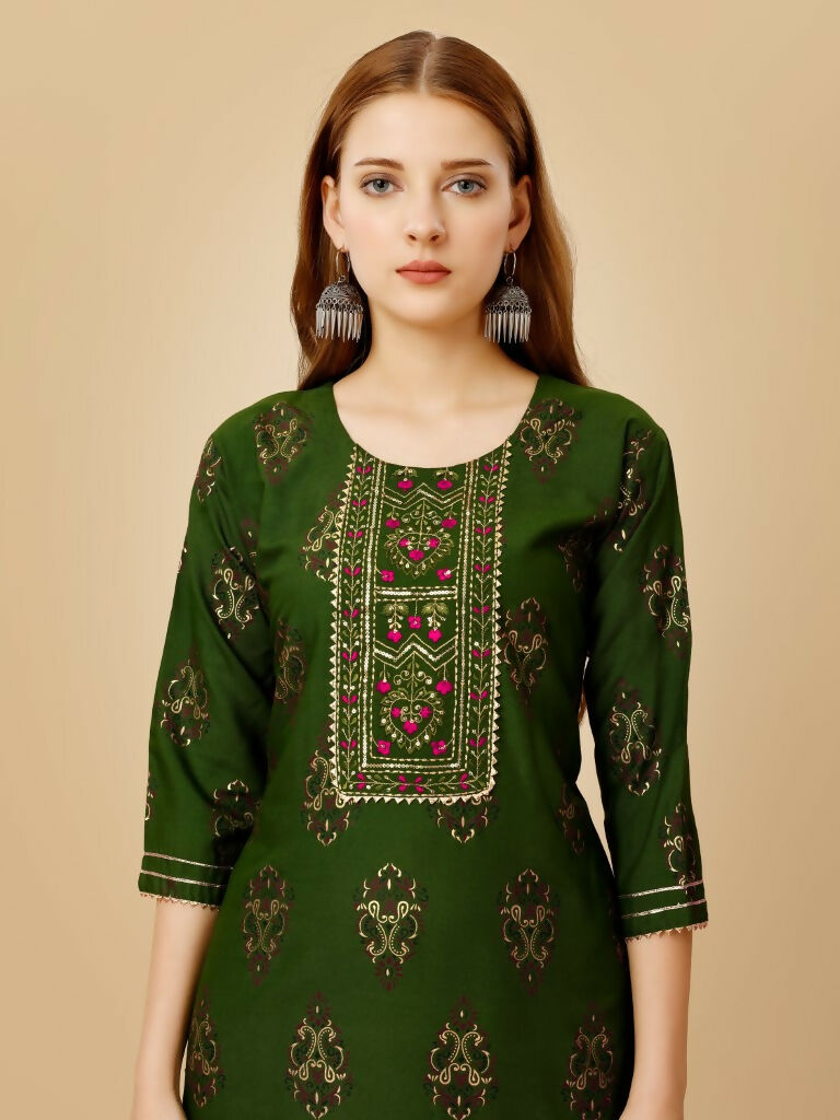Jyoti Fashion Women's Green Viscose Rayon Embroidered Kurta Pant Set