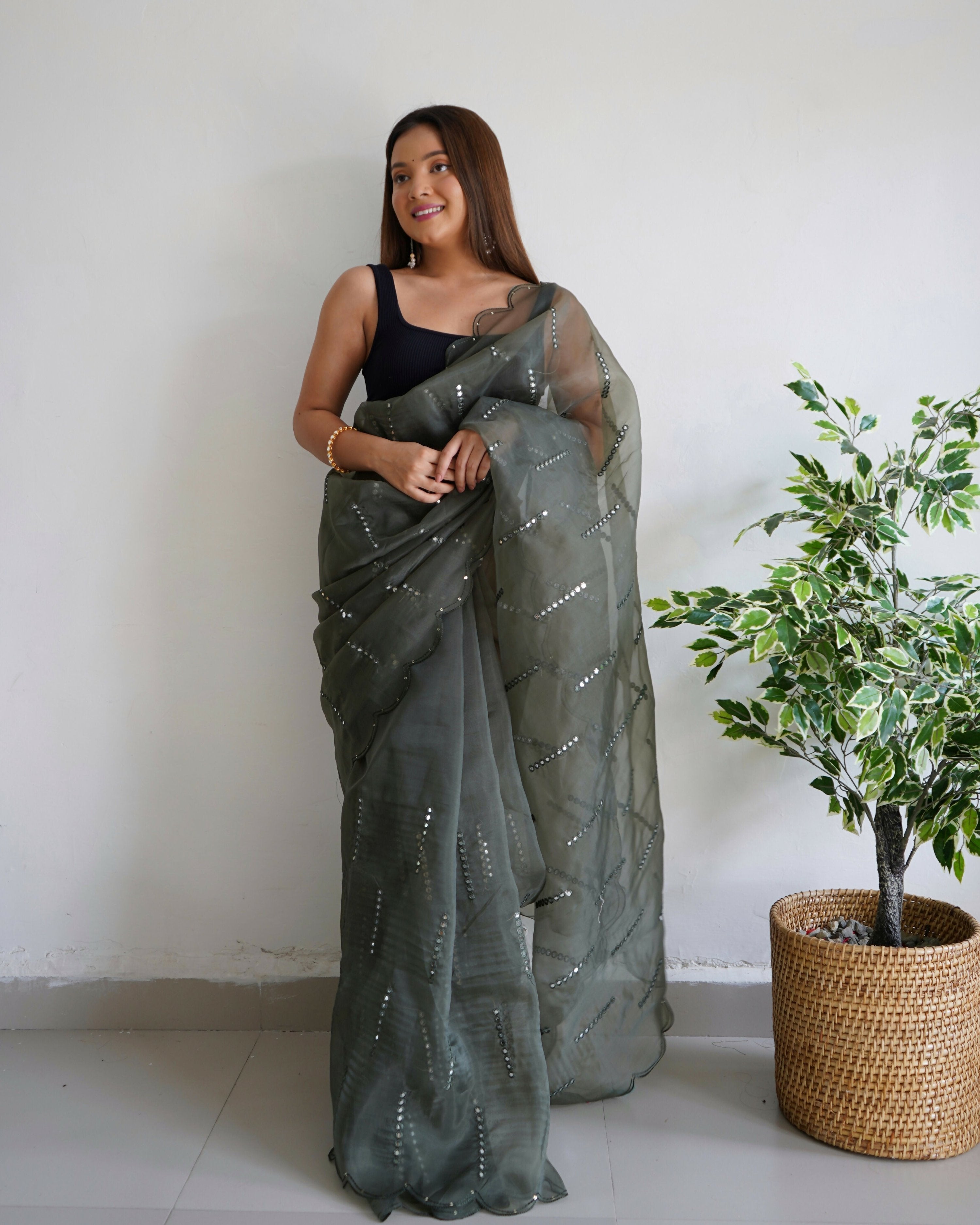 Vamsee Vika 9Mm Grey Organza Saree