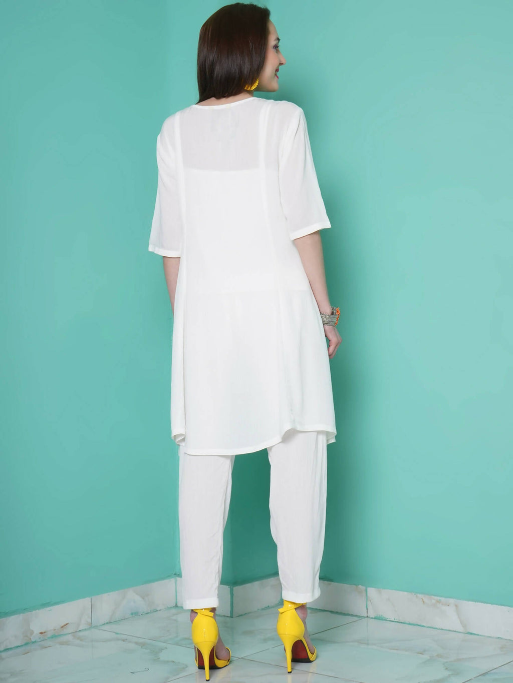 Women Republic White Rayo N Crepe Coord Set
