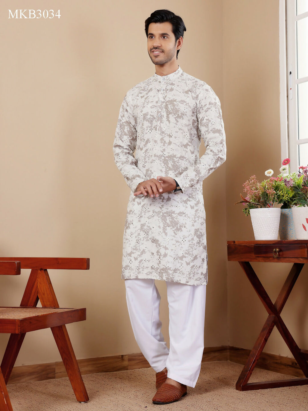 Off white Viscose Designer Embroidery Work Men's Rajwadi Kurta Set - Mahotsav