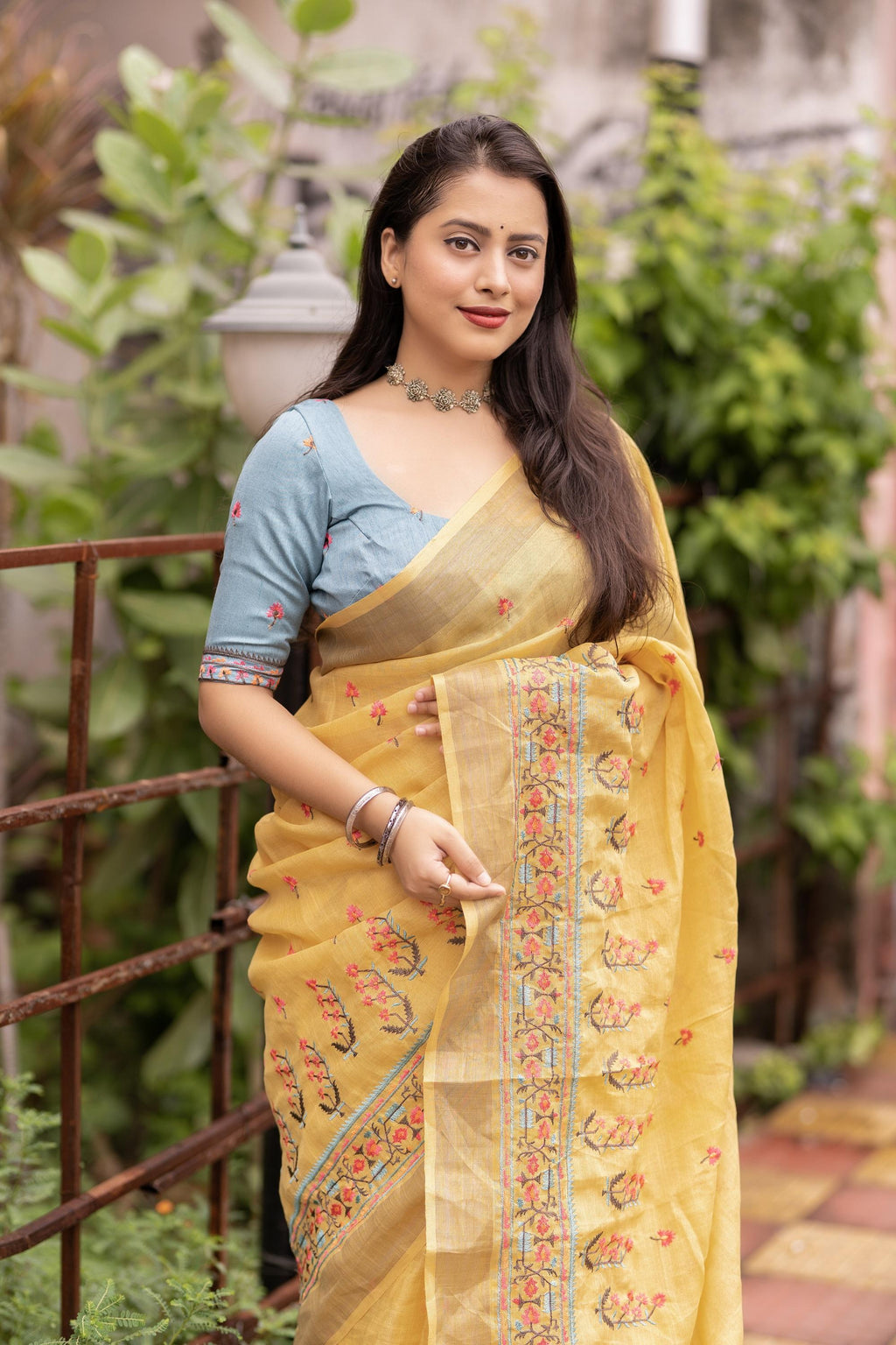 Yellow Pure Linen Ethnic Motifs Saree with Unstitched Blouse - Hiral Fashion