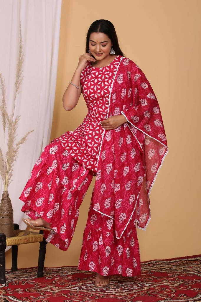 Vamika Women Printed Cotton Pink Party Wear/Casual Wear Kurta Set/Suit