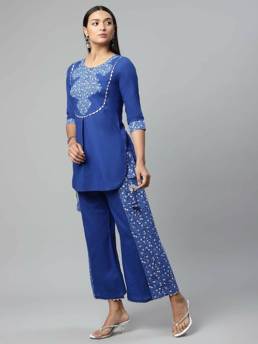 Ahalyaa Womens Royal Blue Pure Cotton Printed Kurtas